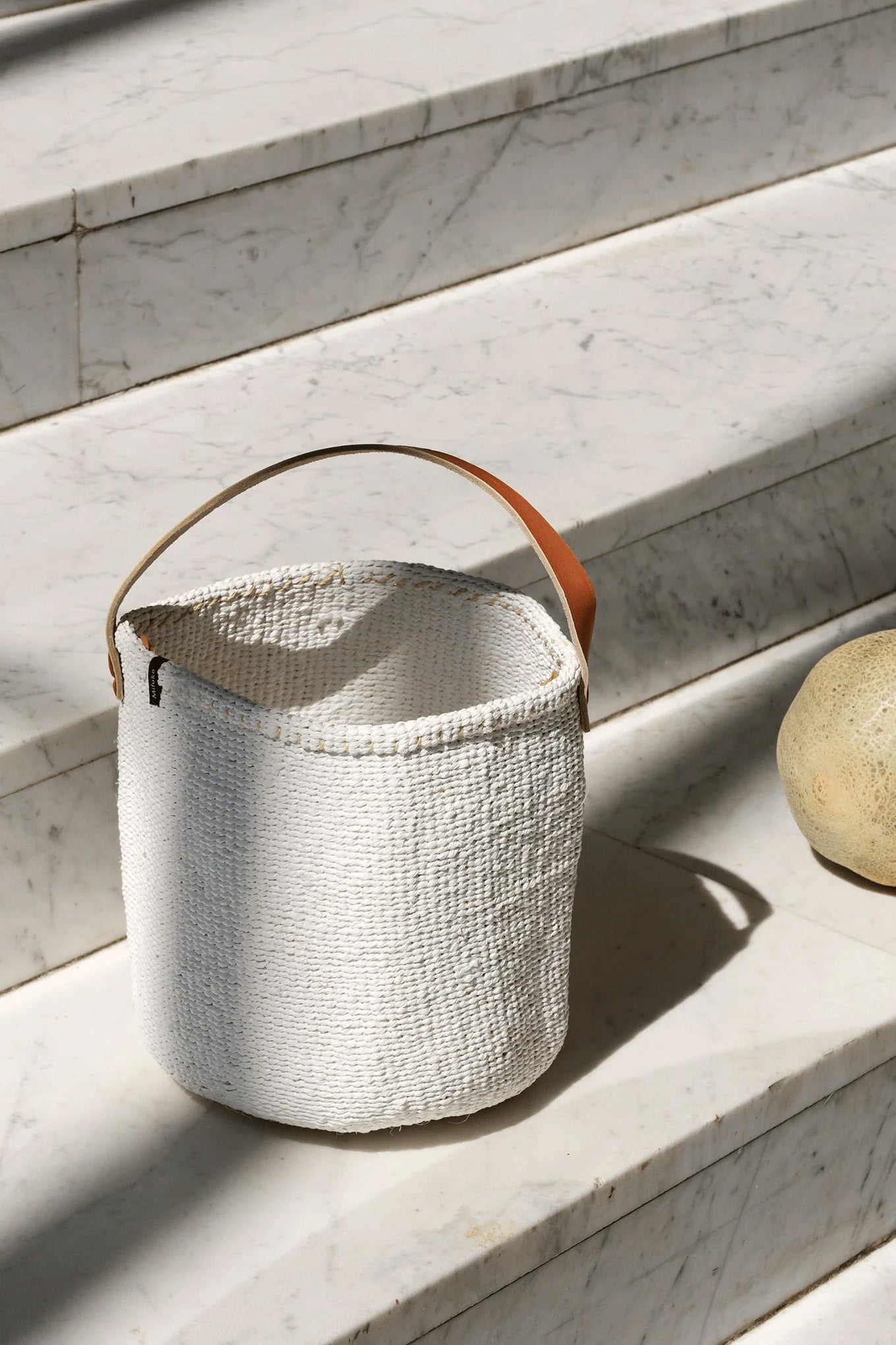 Mifuko Kiondo Small Basket w/Handle White