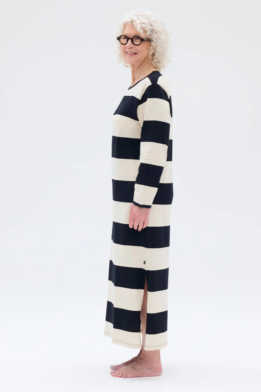 Ratia Fanni Black/Beige Wide Stripe Gown