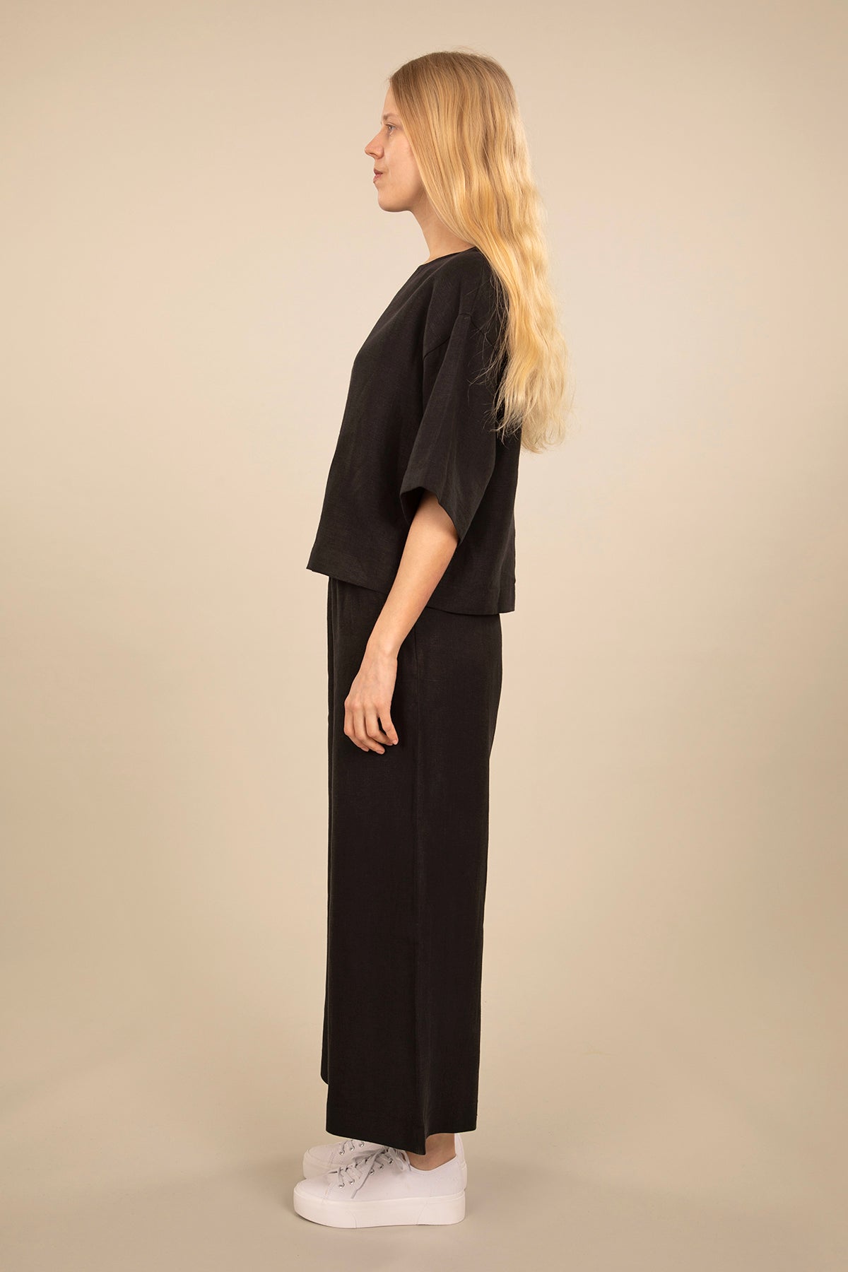 Ratia Minttu Black Wide Leg Cropped Linen Pants