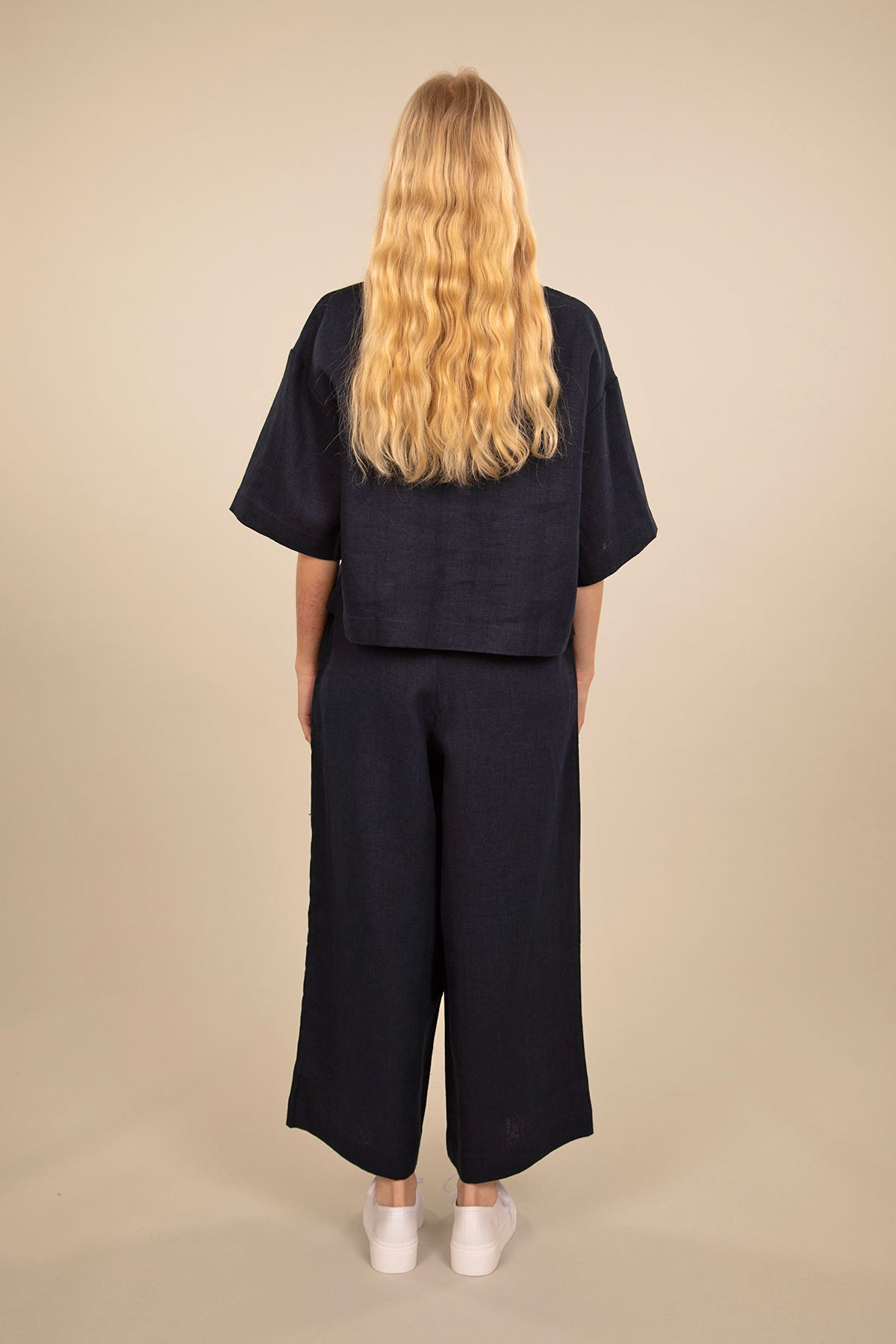 Ratia Minttu Black Wide Leg Cropped Linen Pants