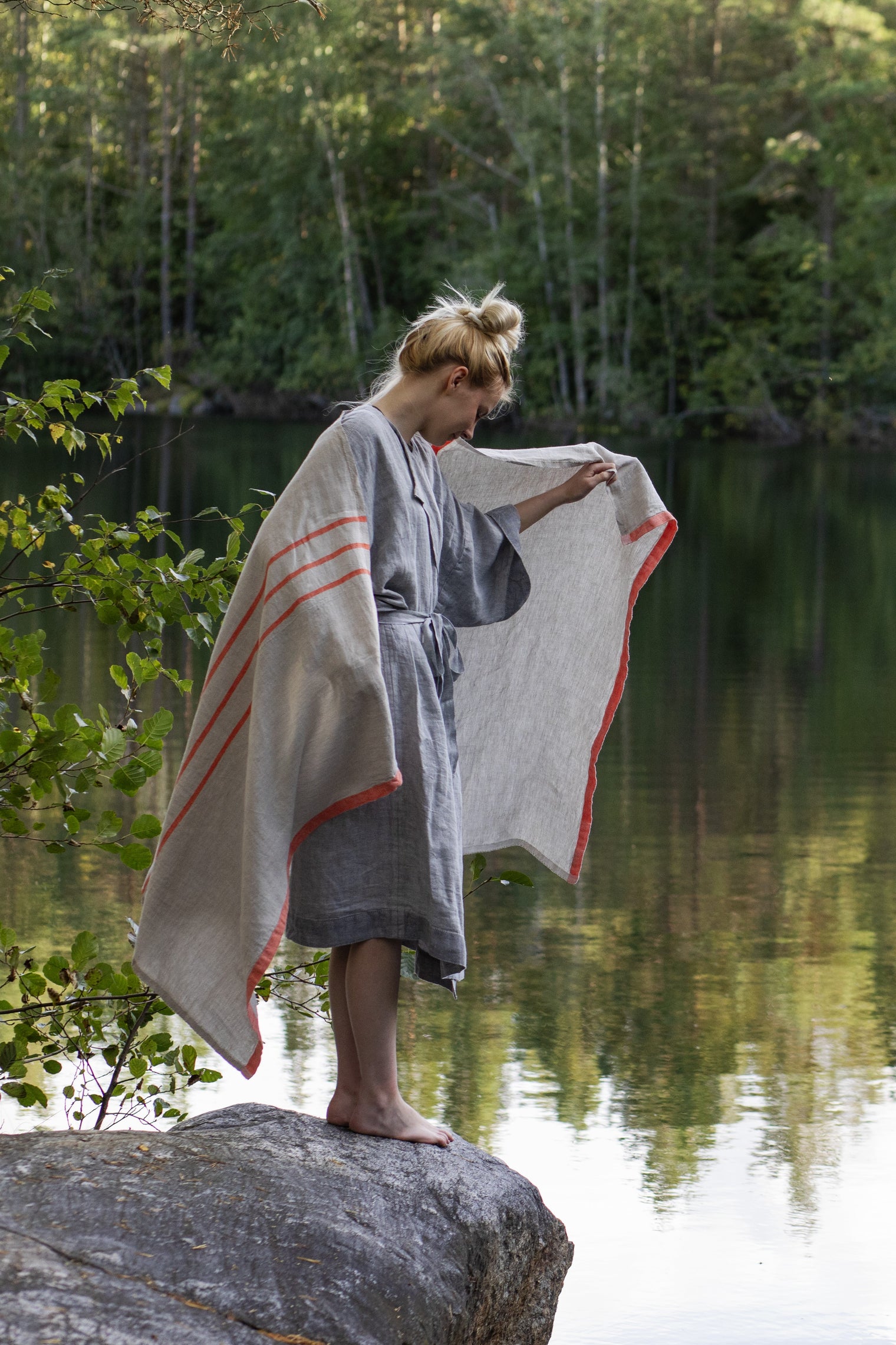 Lapuan Kankurit Kaste Linen Bathrobe Grey