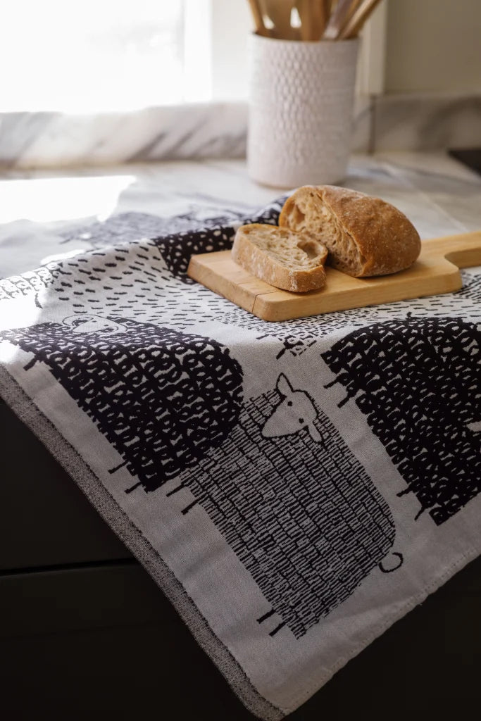 Lapuan Kankurit Päkäpäät Black Tea Towel
