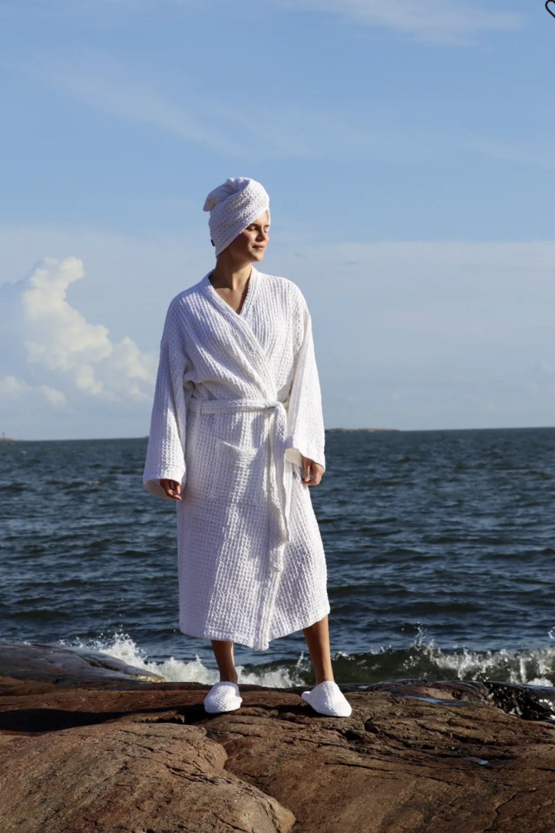 Luhta Linen Black Bathrobe