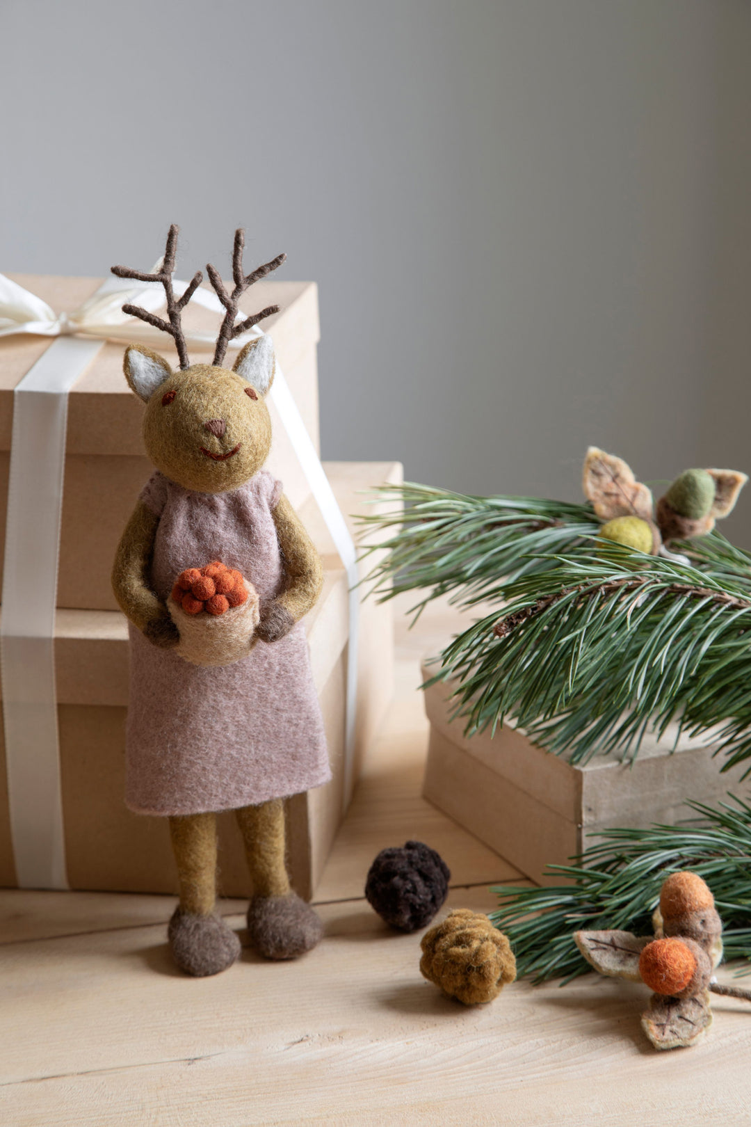 Gry & Sif Big Brown Girly Deer With Berries