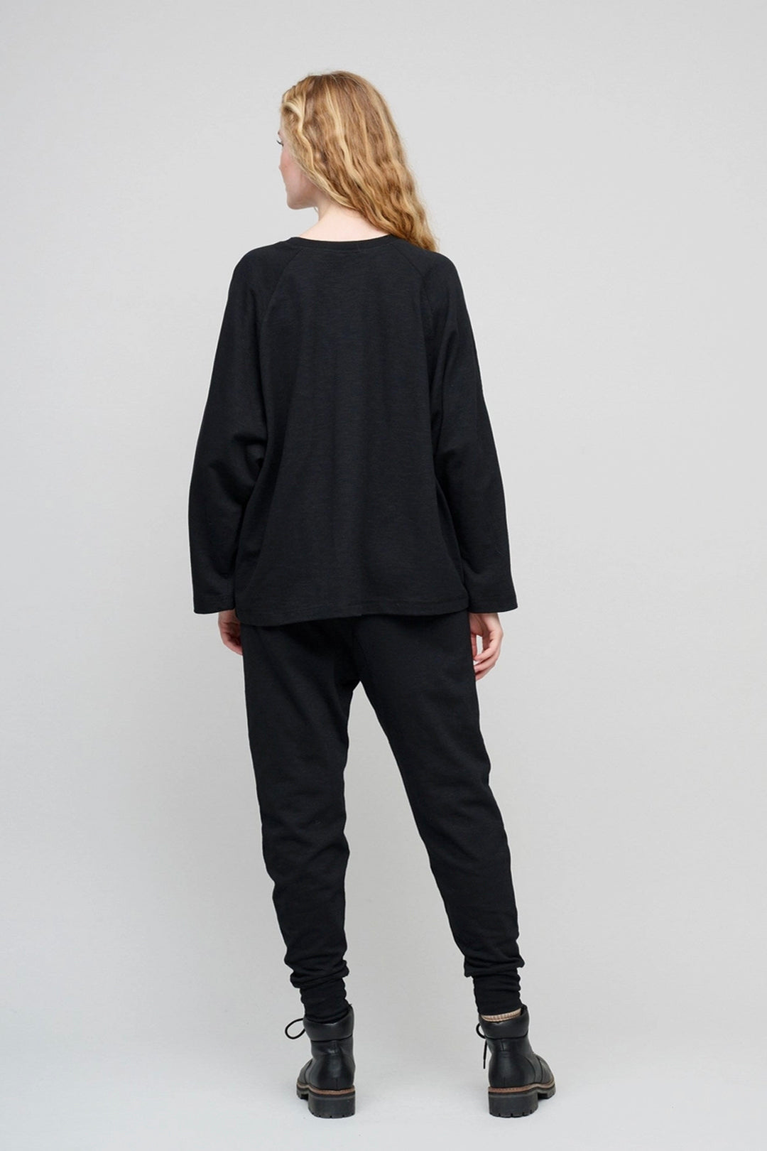 Moshi Moshi Mind Earth Sweat Black