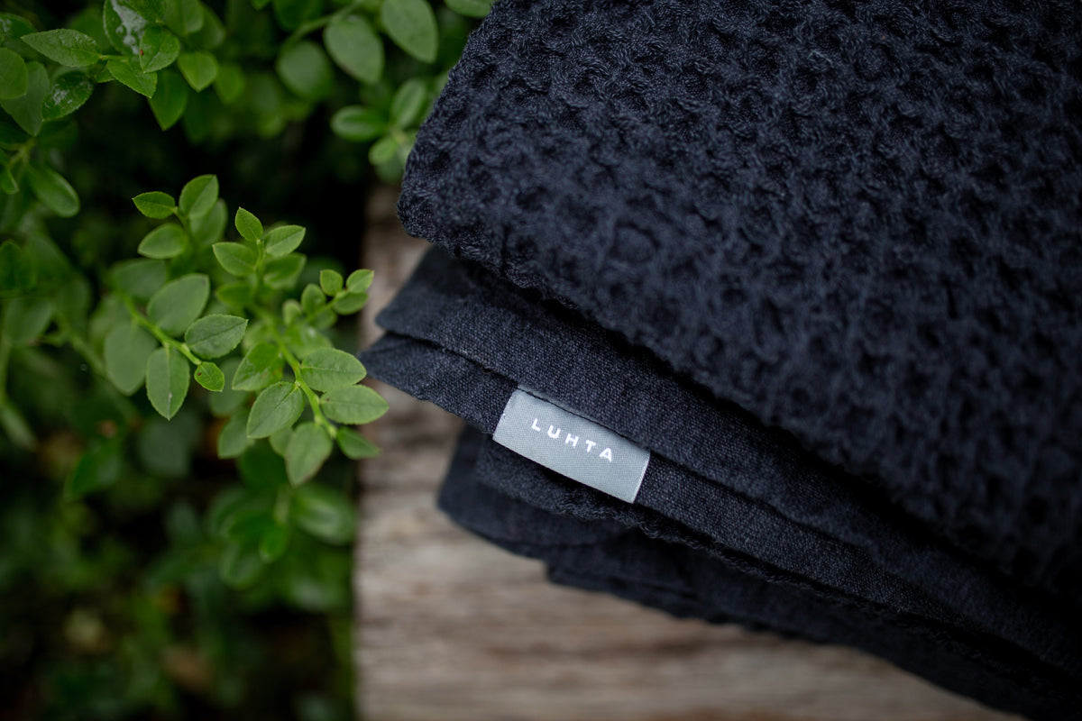 Luhta Linen Black Towels