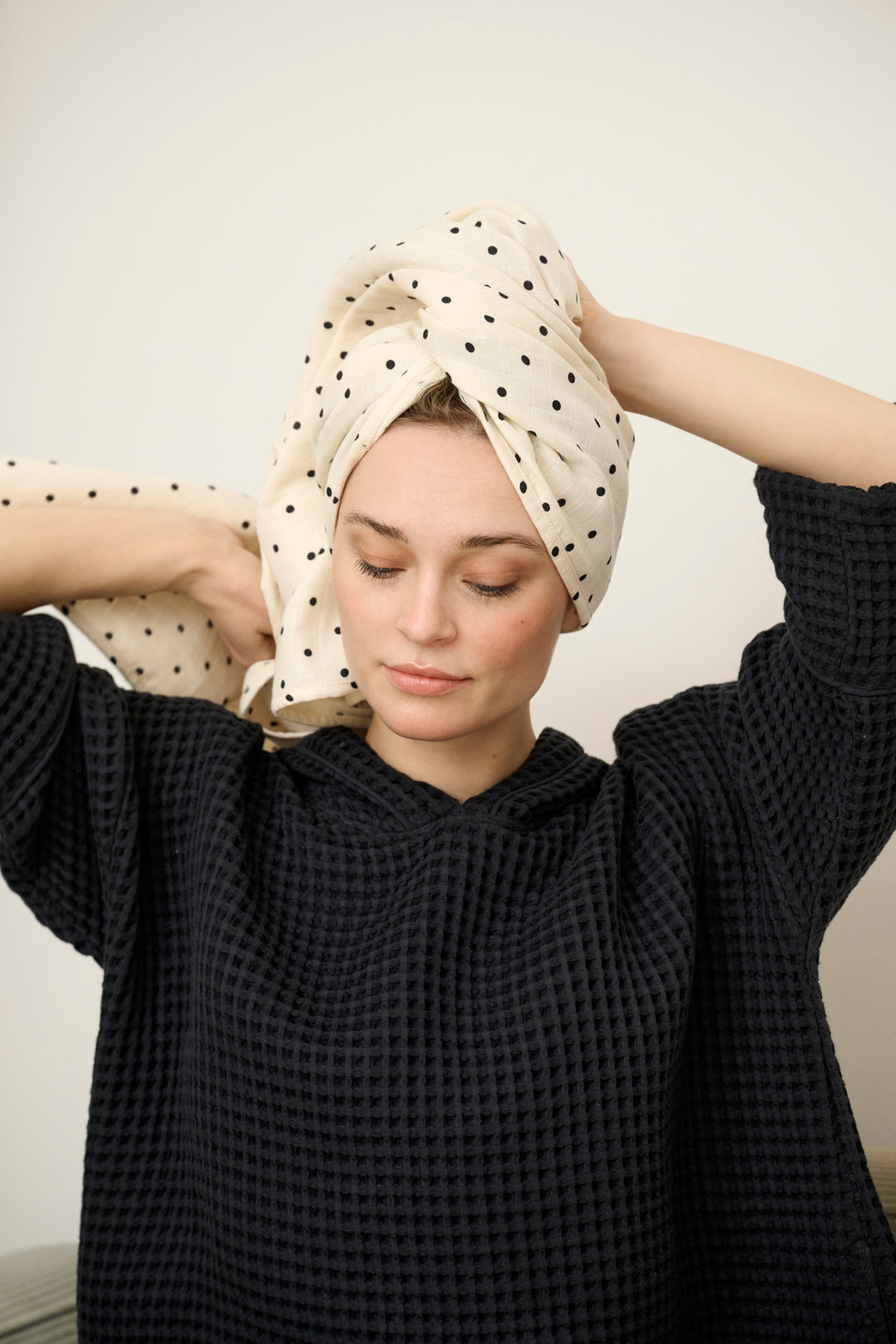 Moshi Moshi Mind Cover Me Poncho Moonless Night