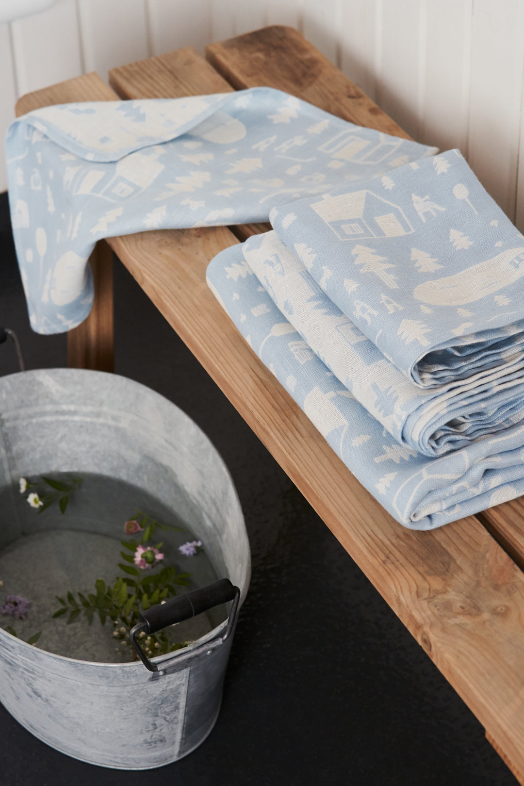 Kauniste Finland Sauna Hand Towel