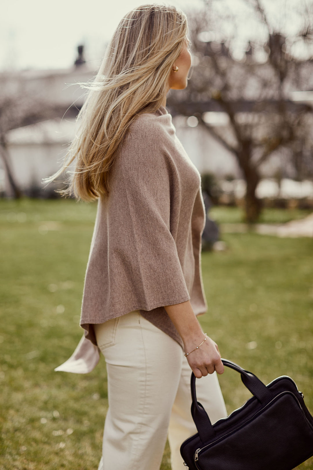 Piironki Helsinki Leea Merino Wool Poncho Beige