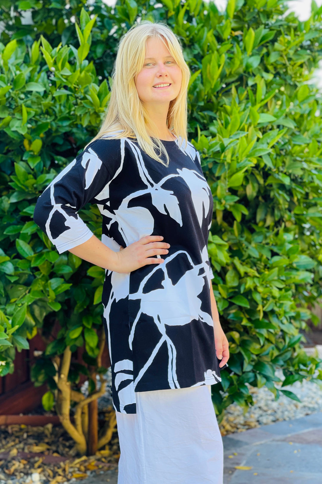 Ratia Martta Peikonlehti Black Tunic