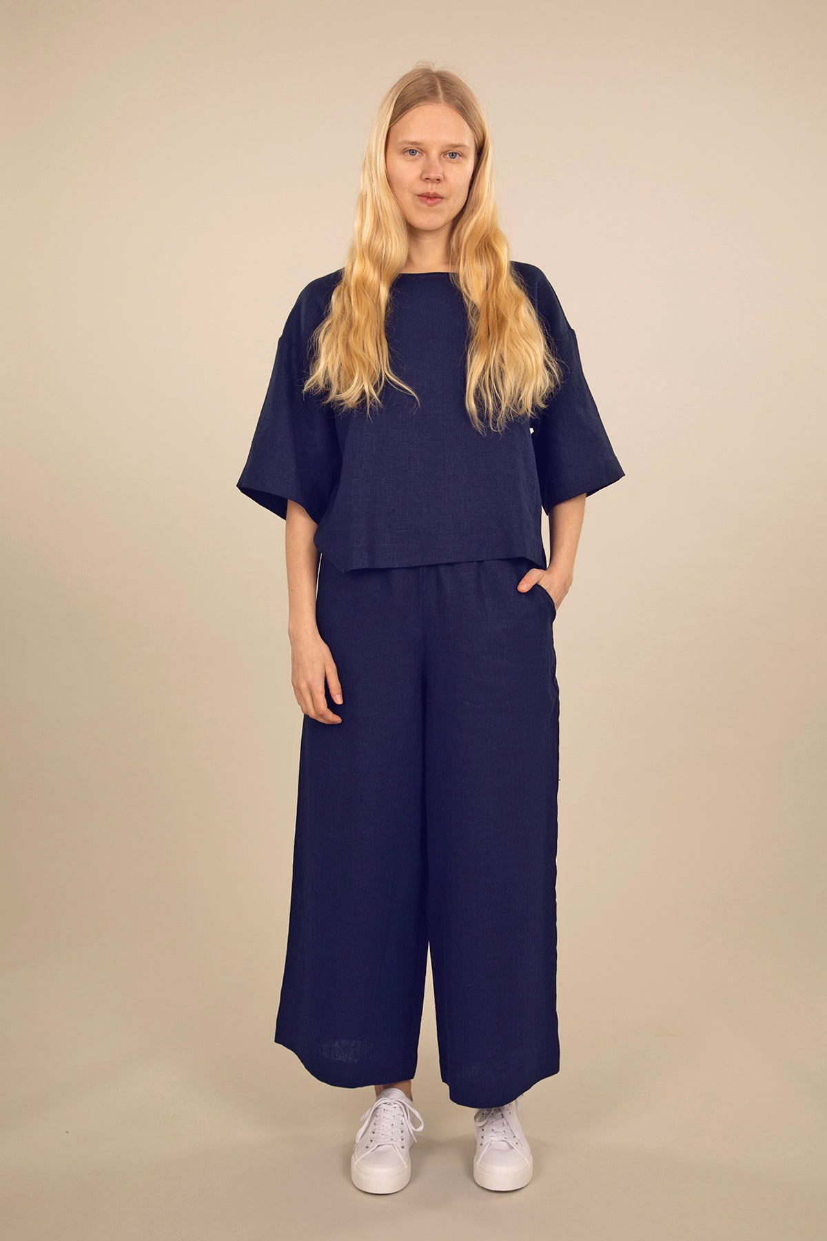 Ratia Minttu Navy Wide Leg Cropped Linen Pants