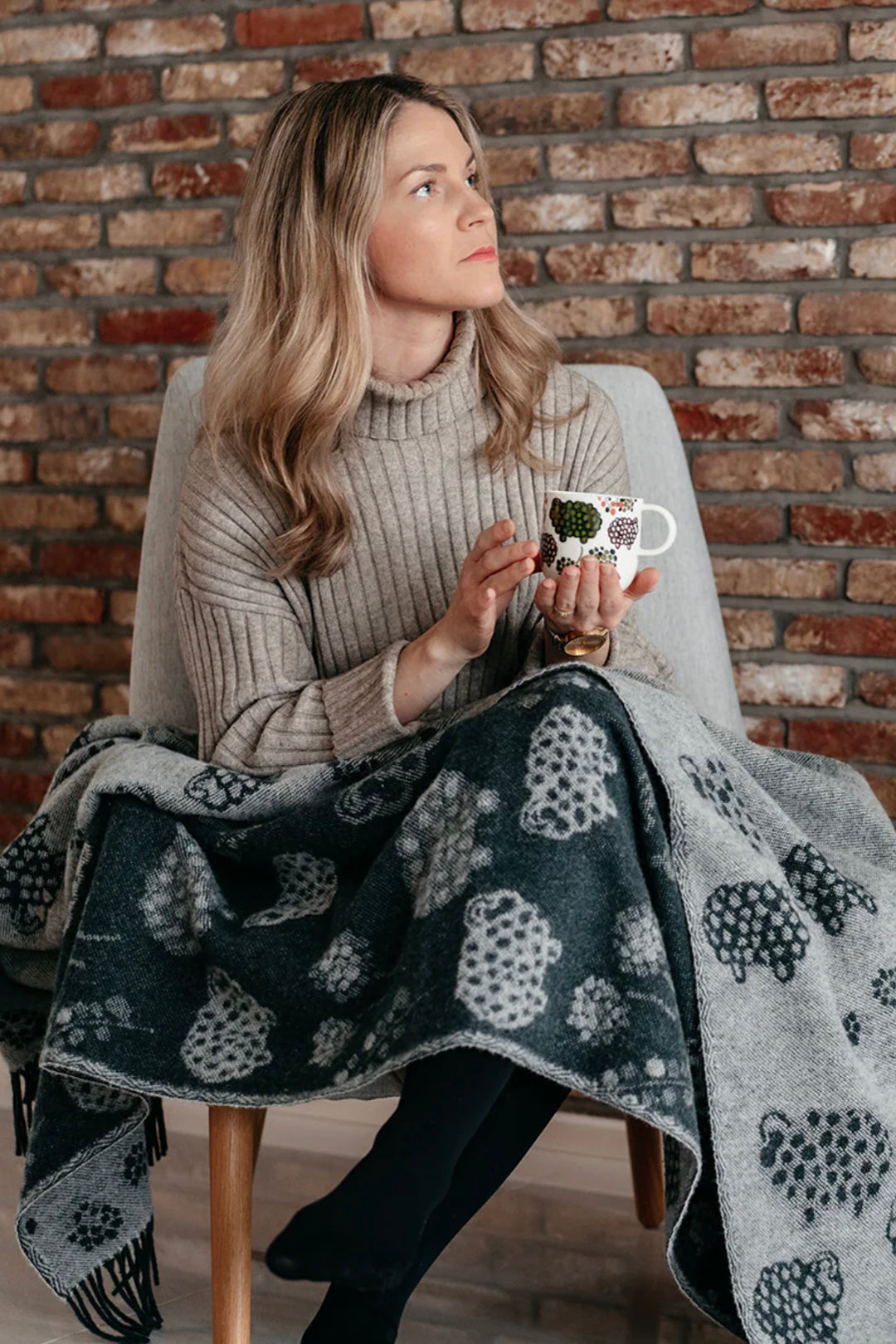 Aarikka Puisto Mug Rams in Field