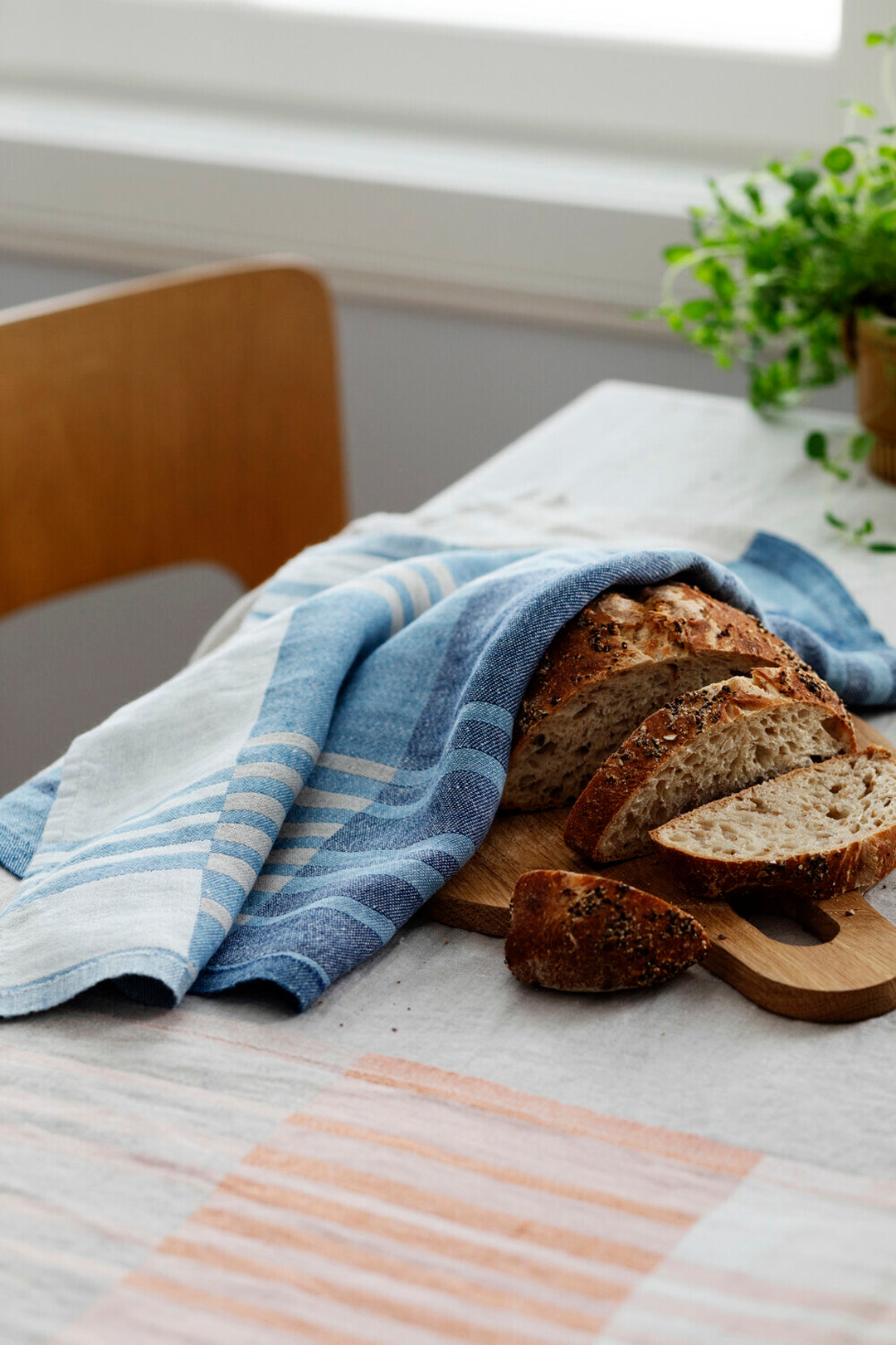 Lapuan Kankurit Toffee Blueberry Tea Towel