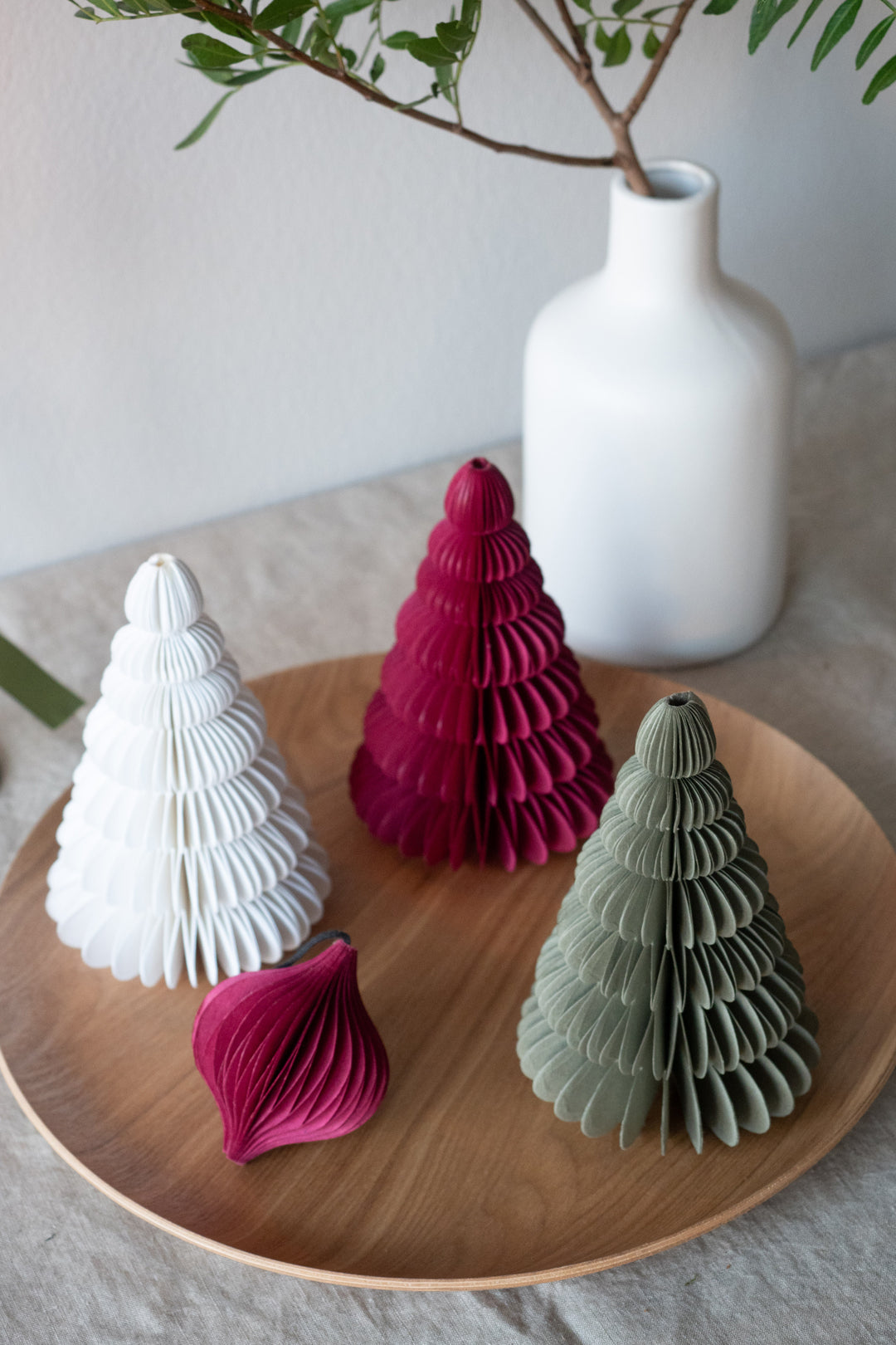 Piironki Helsinki Paper Tree Cranberry 17cm