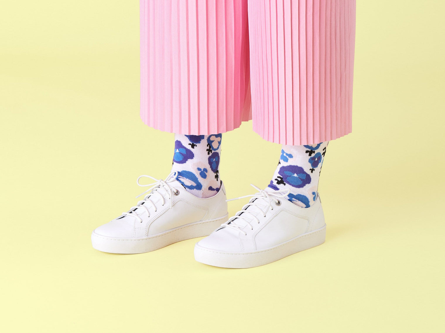 Kauniste Finland Orvokki Blue Socks