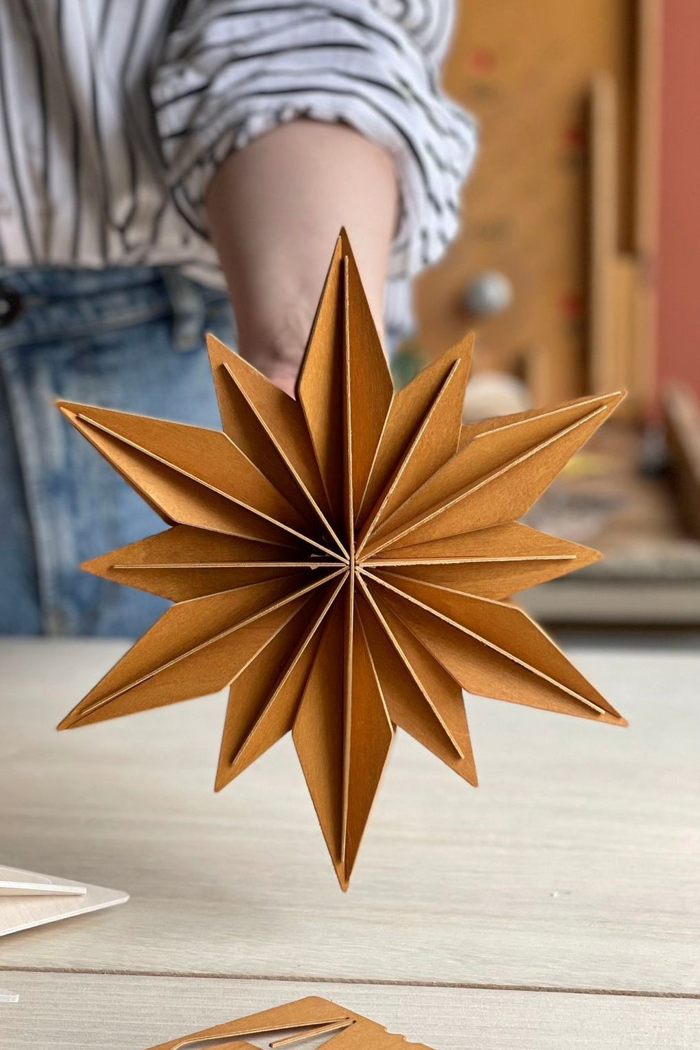 Lovi Decor Star 24cm Cinnamon