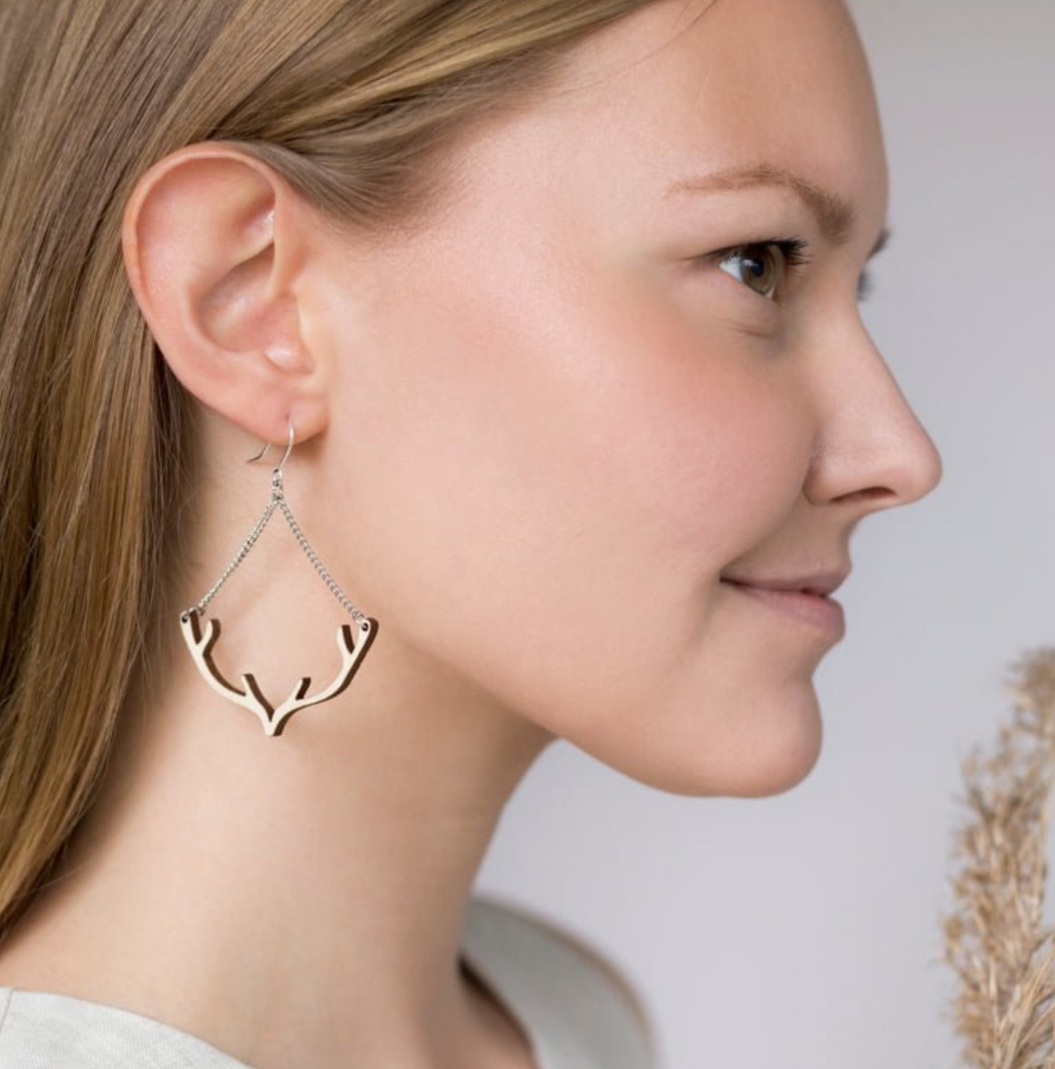 Valona Antler Wood Earrings