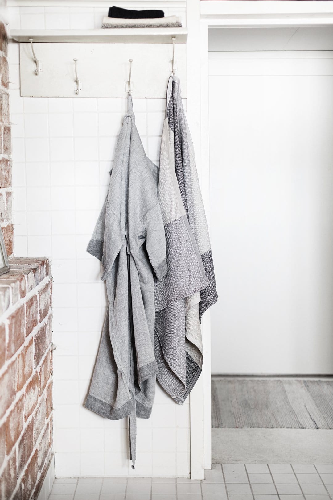 Lapuan Kankurit Kaste Linen Bathrobe Grey