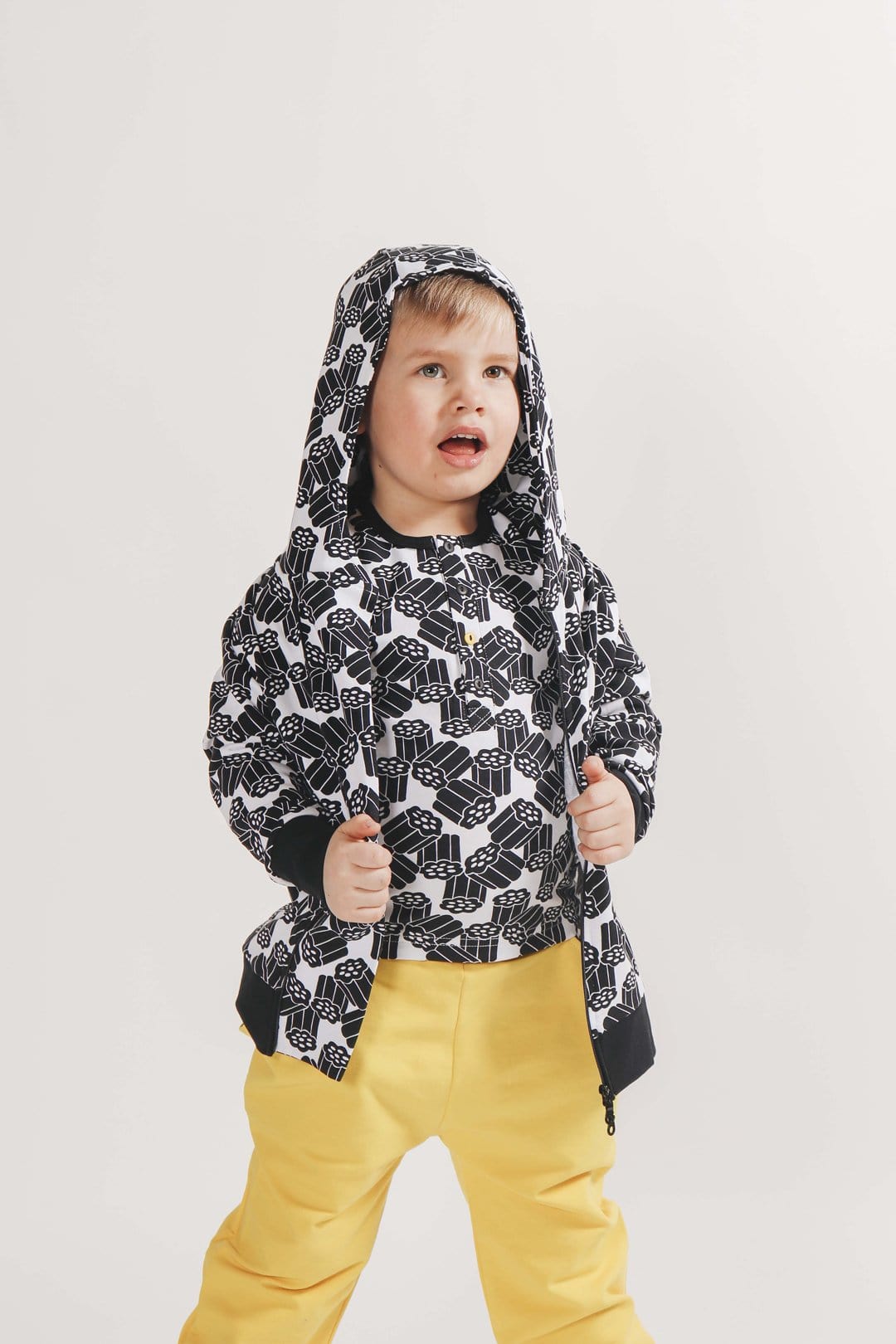 Pikkuset Licorice Hoodie - Nordic Labels