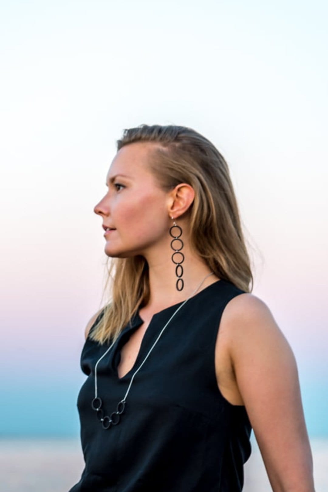 Valona Luna Black Necklace