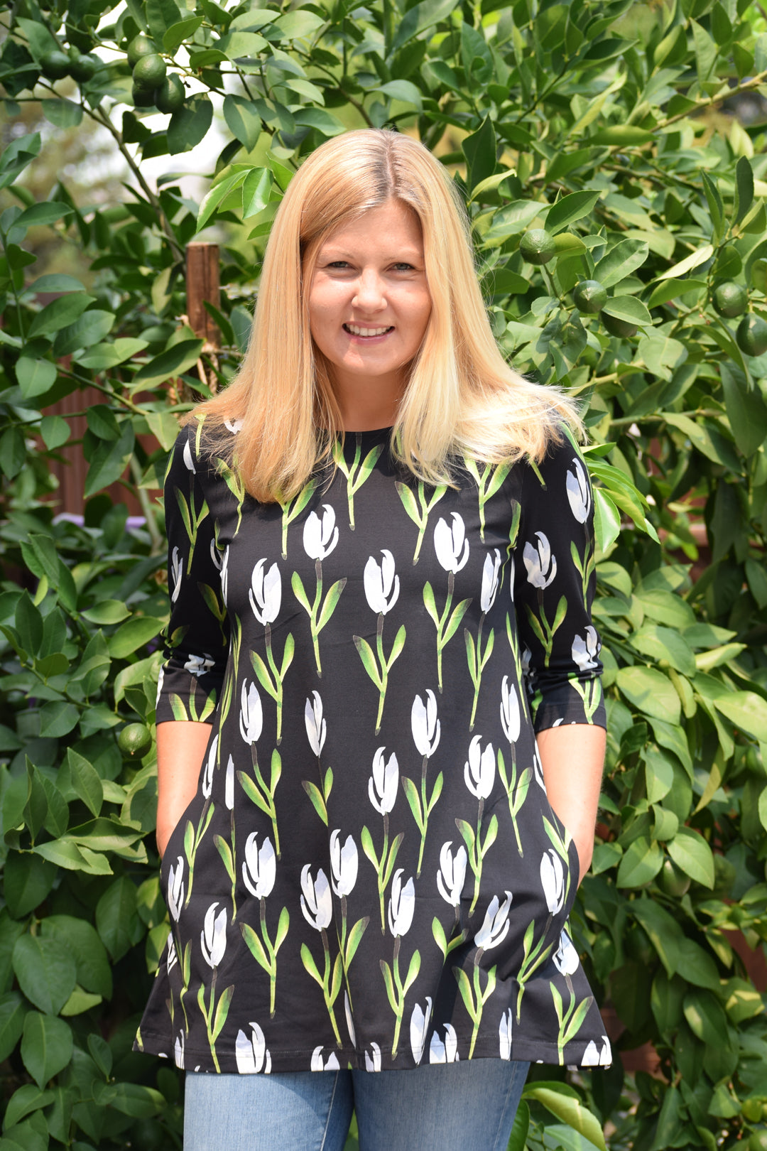 Ratia Pisara Tulip Black Tunic