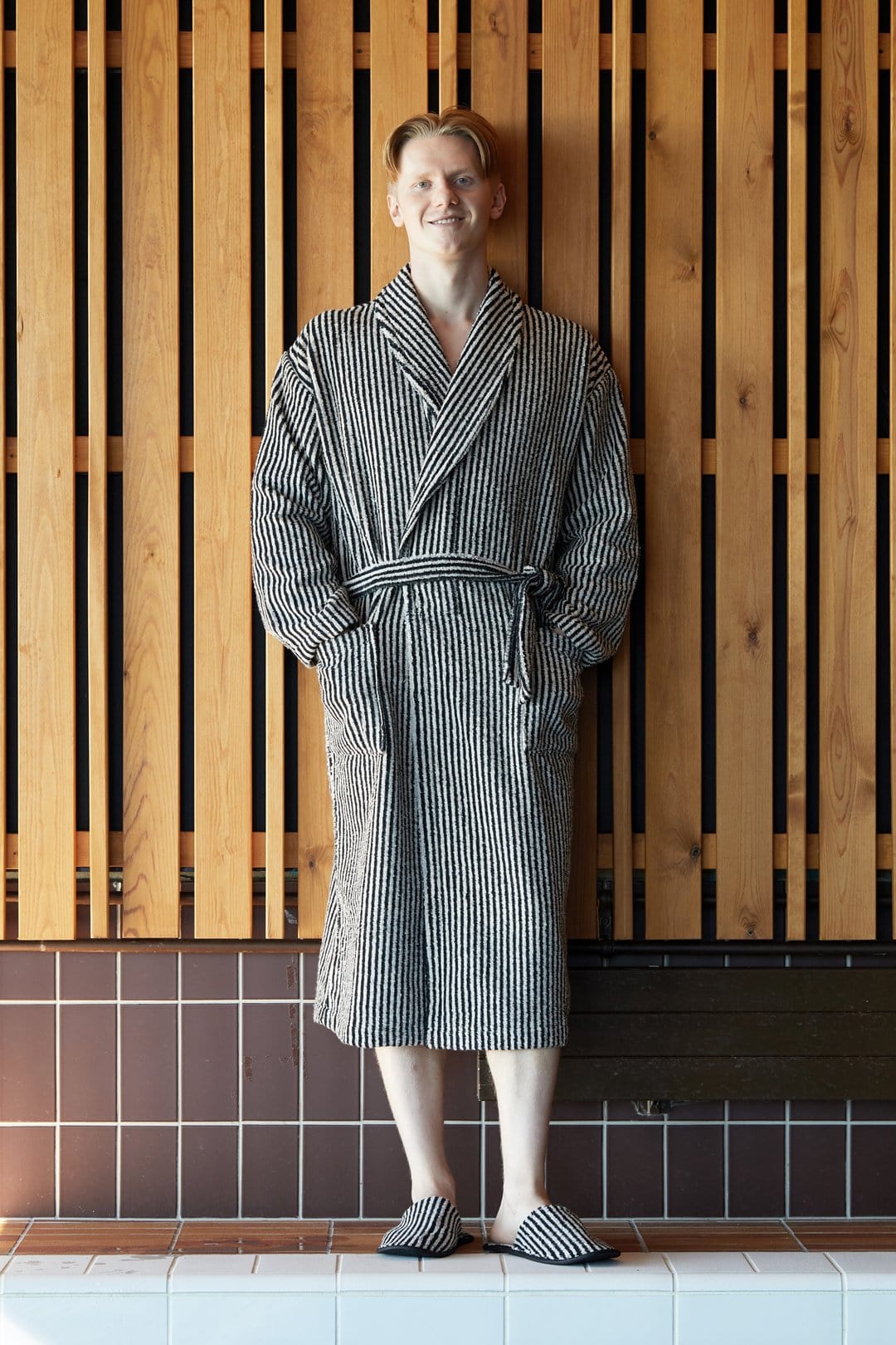 Ratia Unisex Stripe Bathrobe Black/Sand