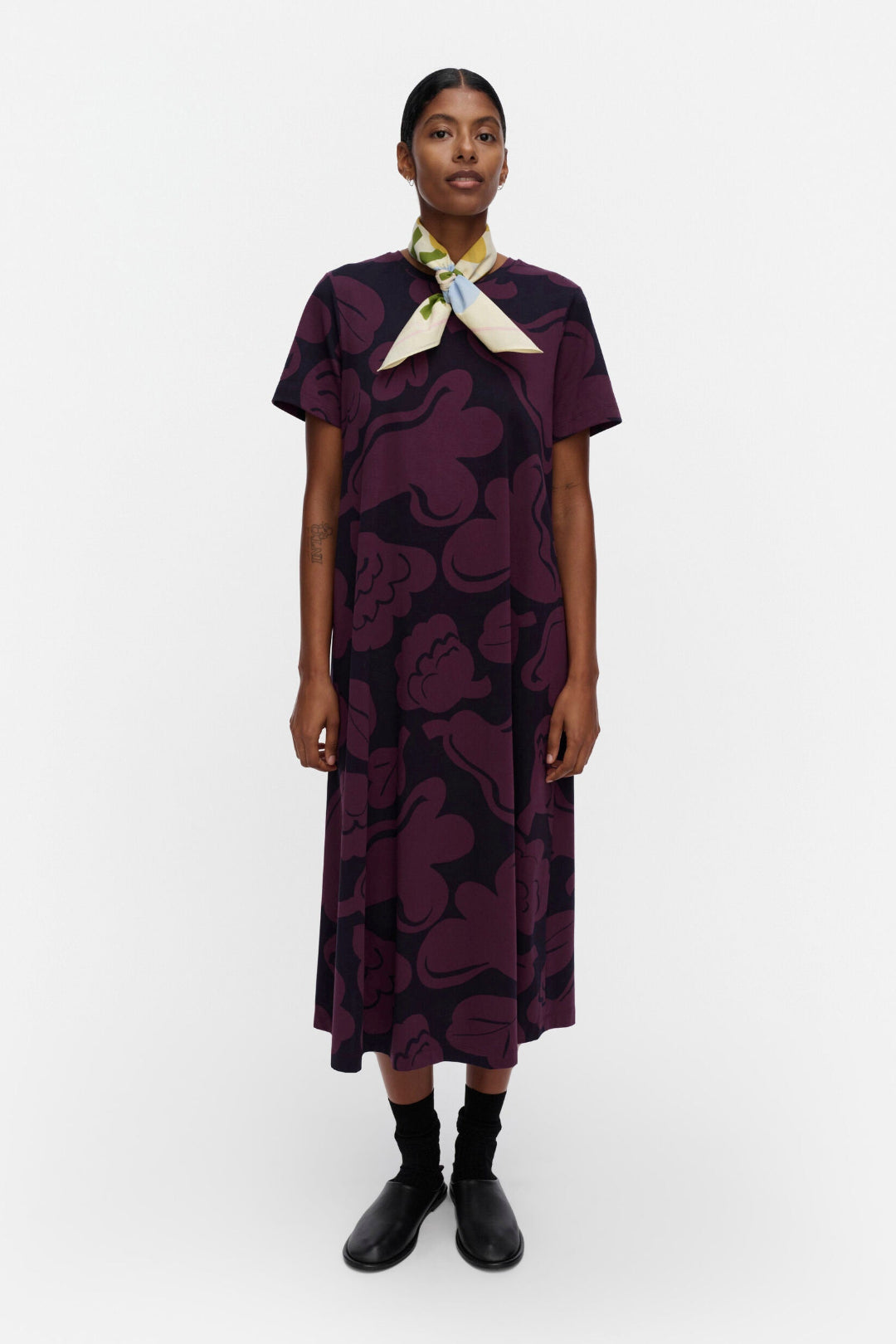 Marimekko Pisteinen Kukasta Kukkaan