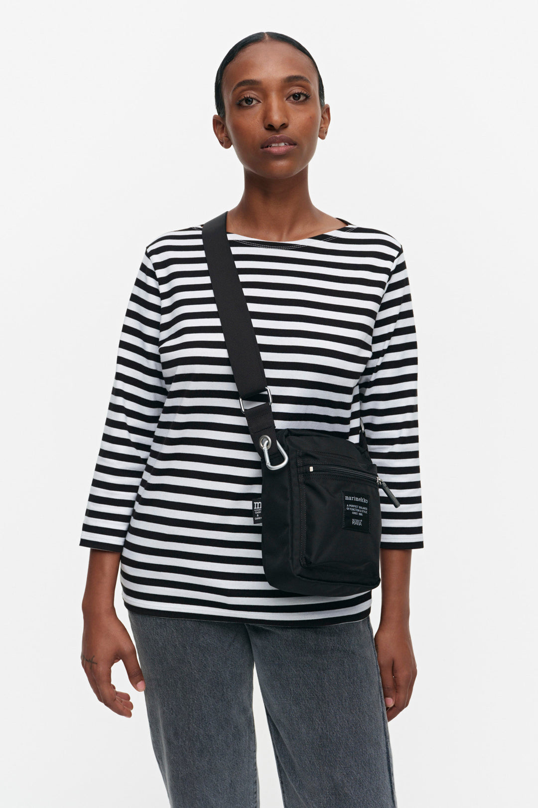 Marimekko CASH & CARRY ショルダーバッグ ブラック Marimekko Cash & Carry Black – Nordic Labels