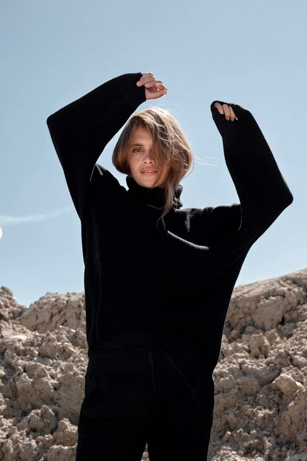 Moshi Moshi Honest Cashemere Knit Roll-Neck Black