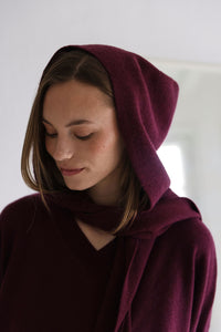 Piironki Helsinki Merino Wool Hooded Scarf Cherry