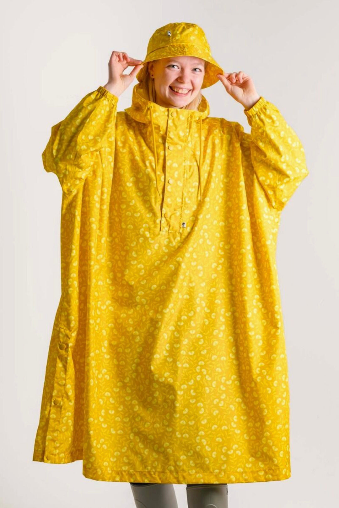 Danefæ København Danedream Dark Yellow Drops Rain Poncho