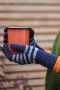 Catherine Tough Women's Lambswool Navy Gloves