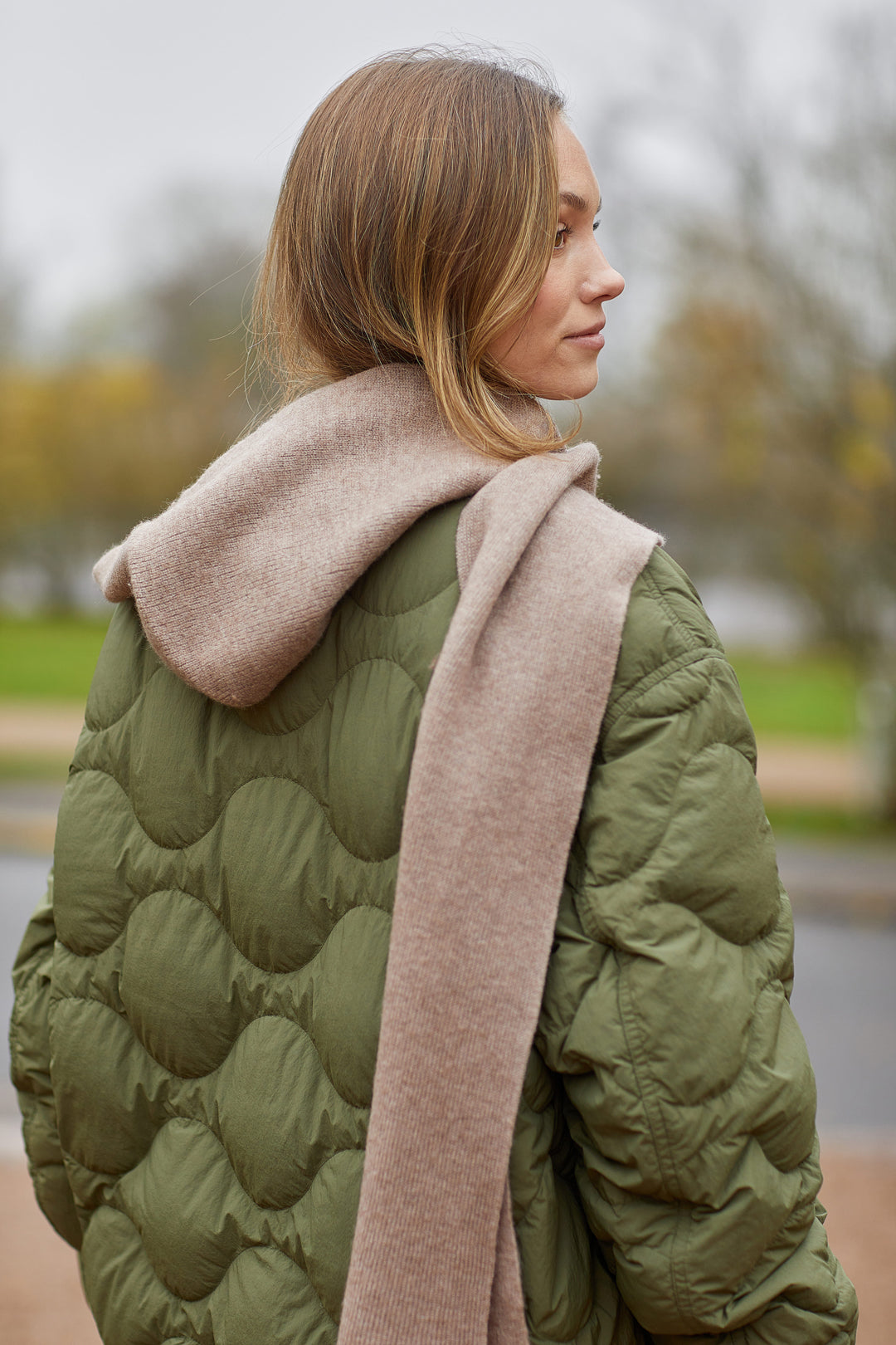 Piironki Helsinki Merino Wool Hooded Scarf Beige