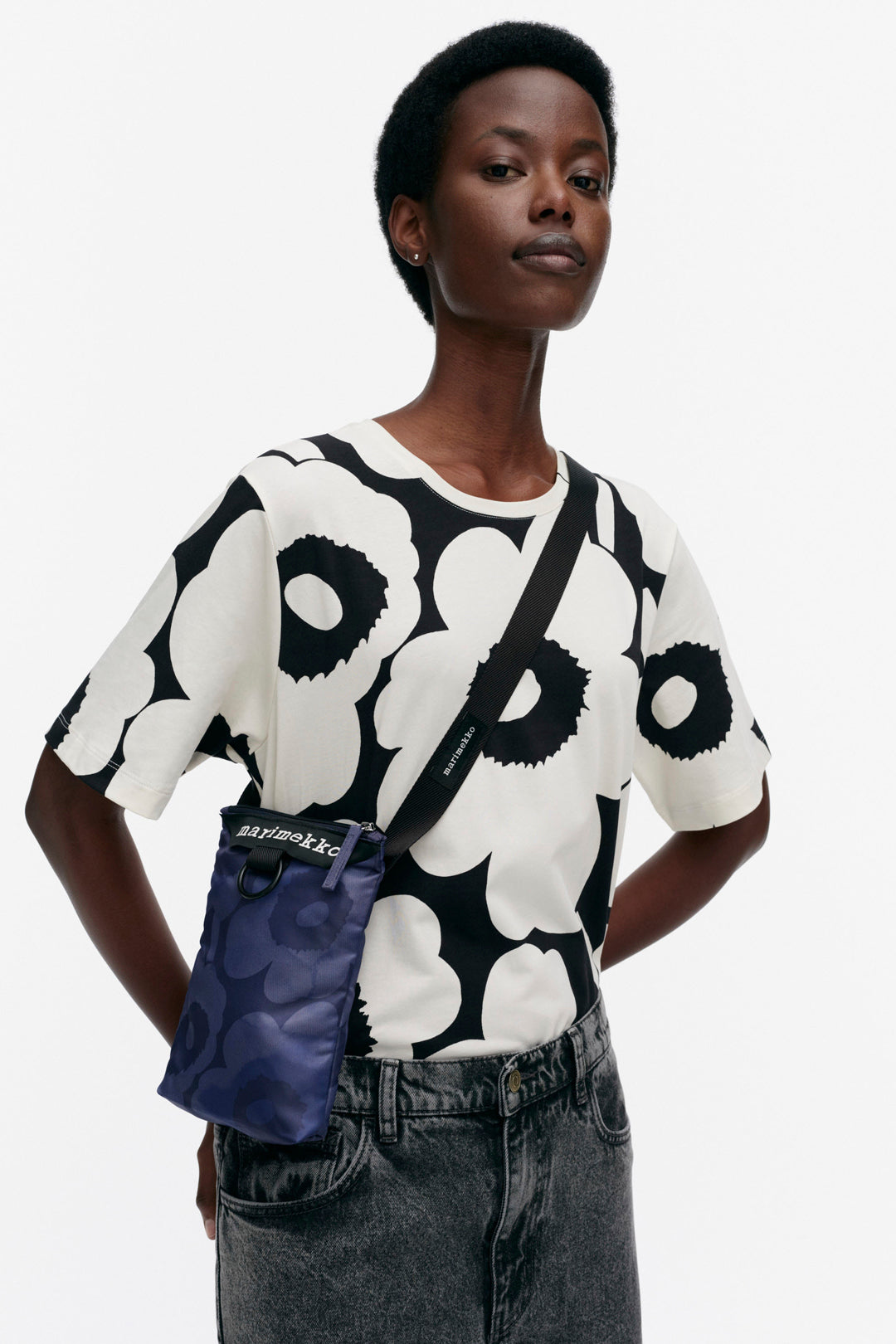 Marimekko Neat Phone Pocket Unikko Bag
