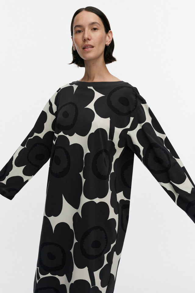 Marimekko Tavoittaa Unikko Dress