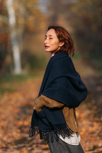 Lapuan Kankurit Uni Pocket Shawl Midnight Blue
