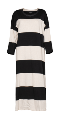 Ratia Adora Gown Black/Sand