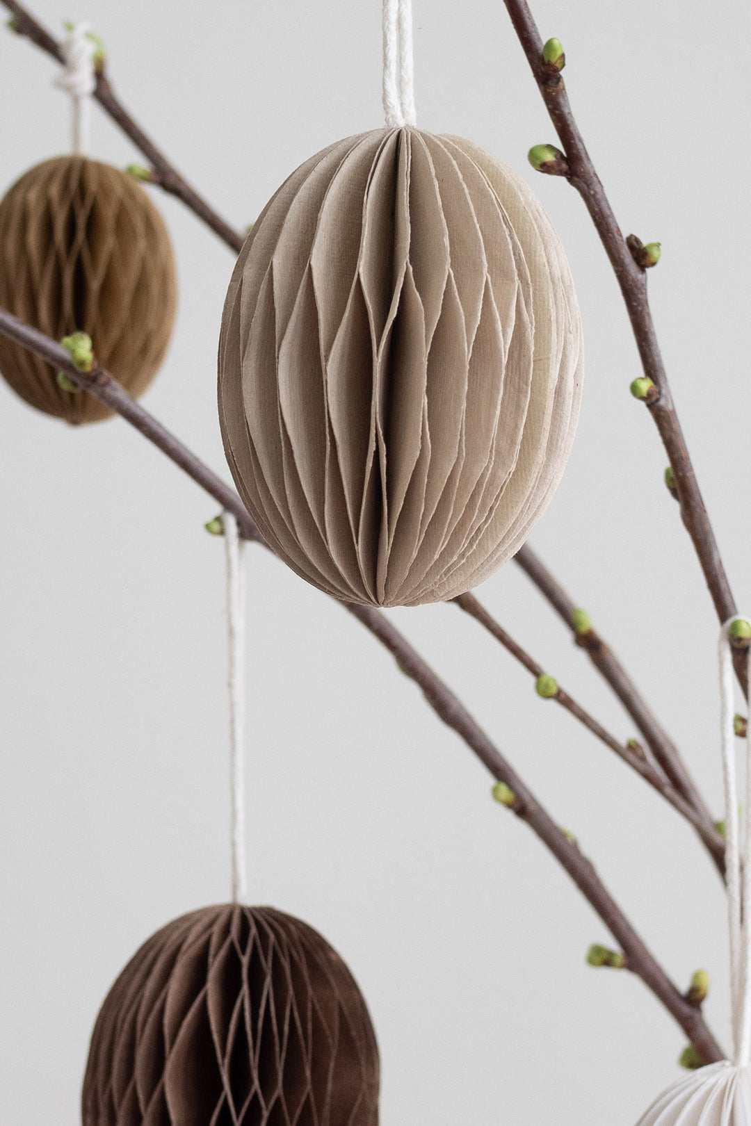 Piironki Helsinki Paper Egg Beige
