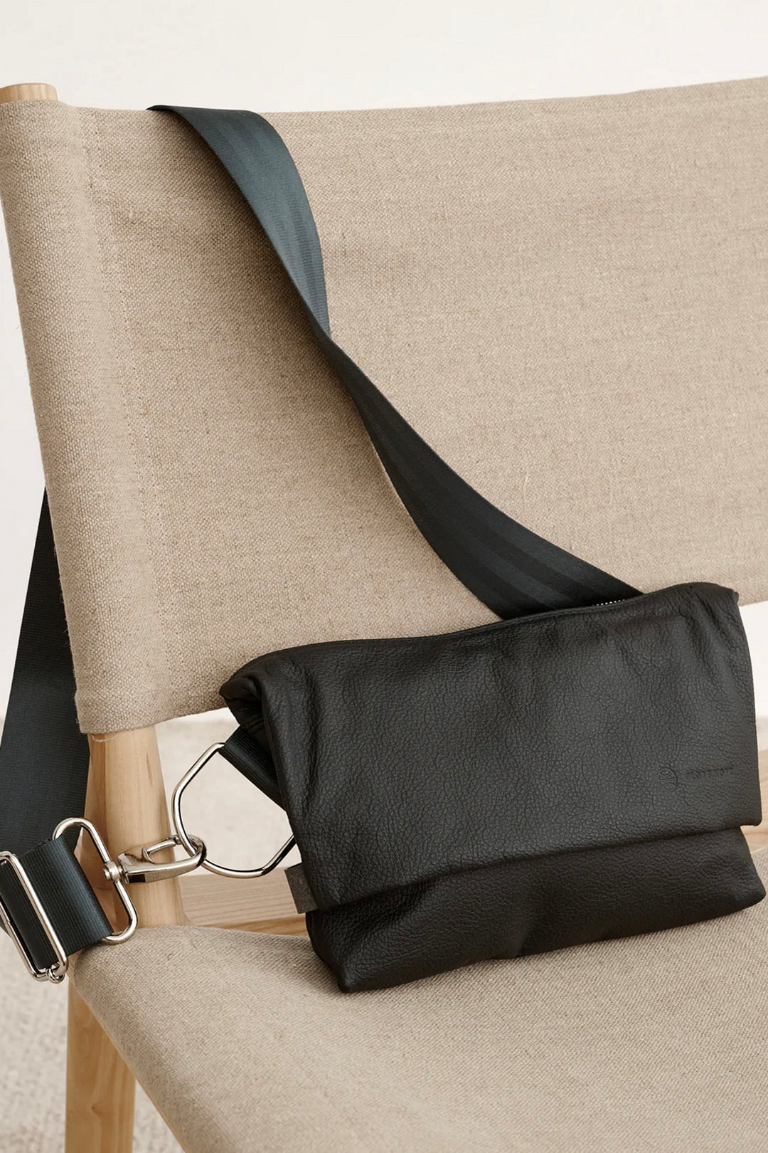 Globe Hope Pilke Leather Belt Bag