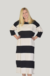 Ratia Adora Gown Black/Sand